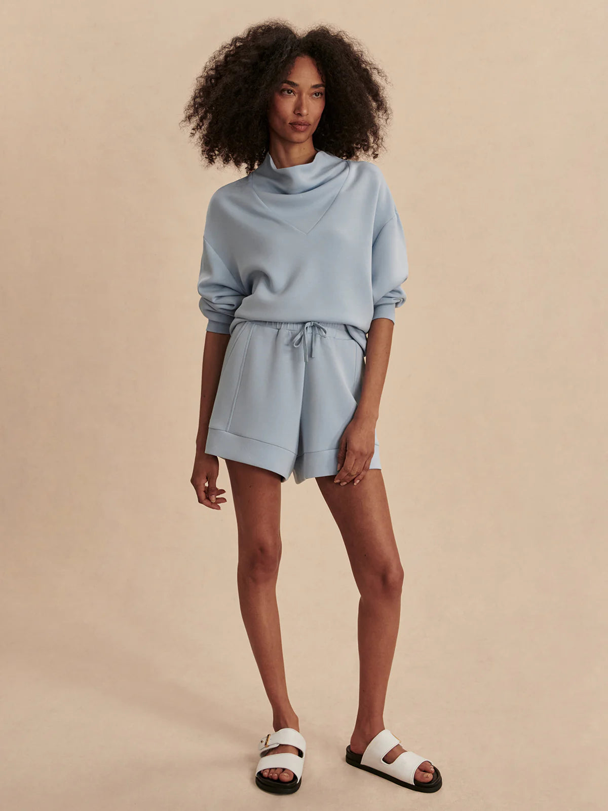 Atrium High Rise Short 4.5” | Cashmere Blue