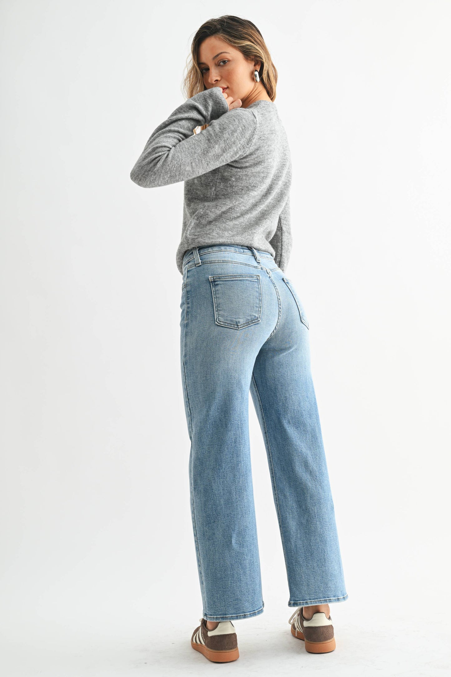 Romy - The Classic Wide Leg Jeans