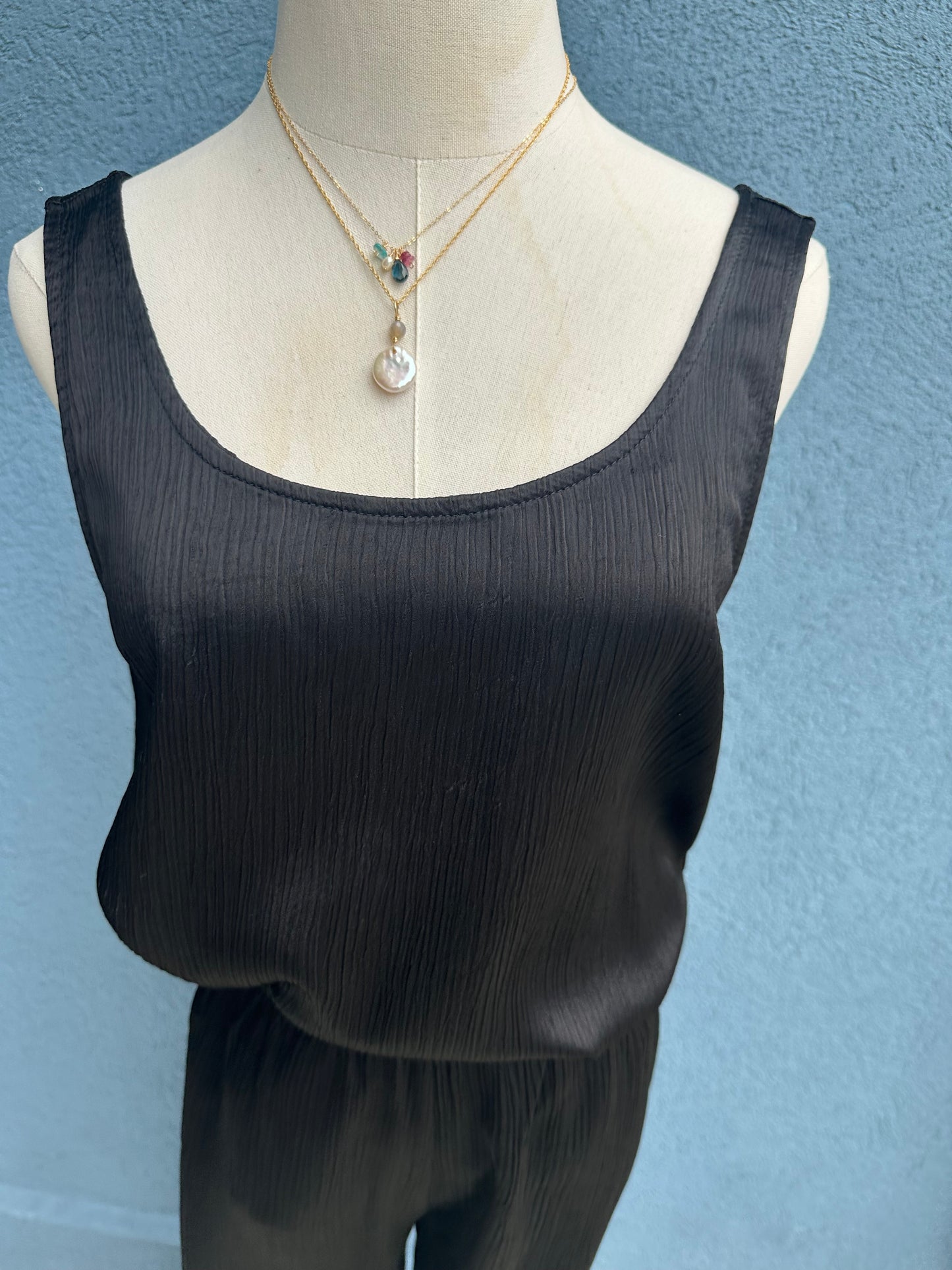 Lola Crinkle Tank | Black