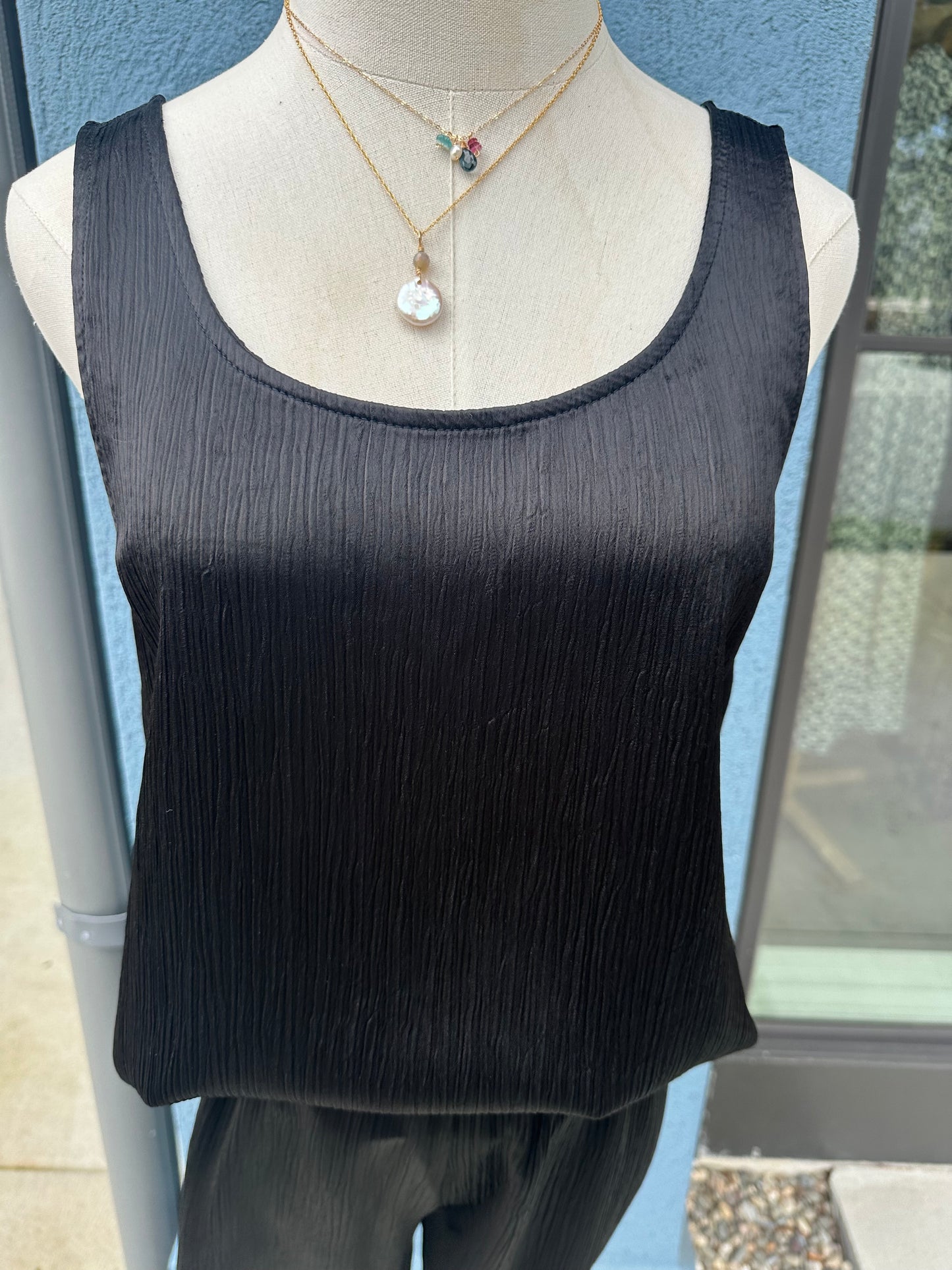 Lola Crinkle Tank | Black