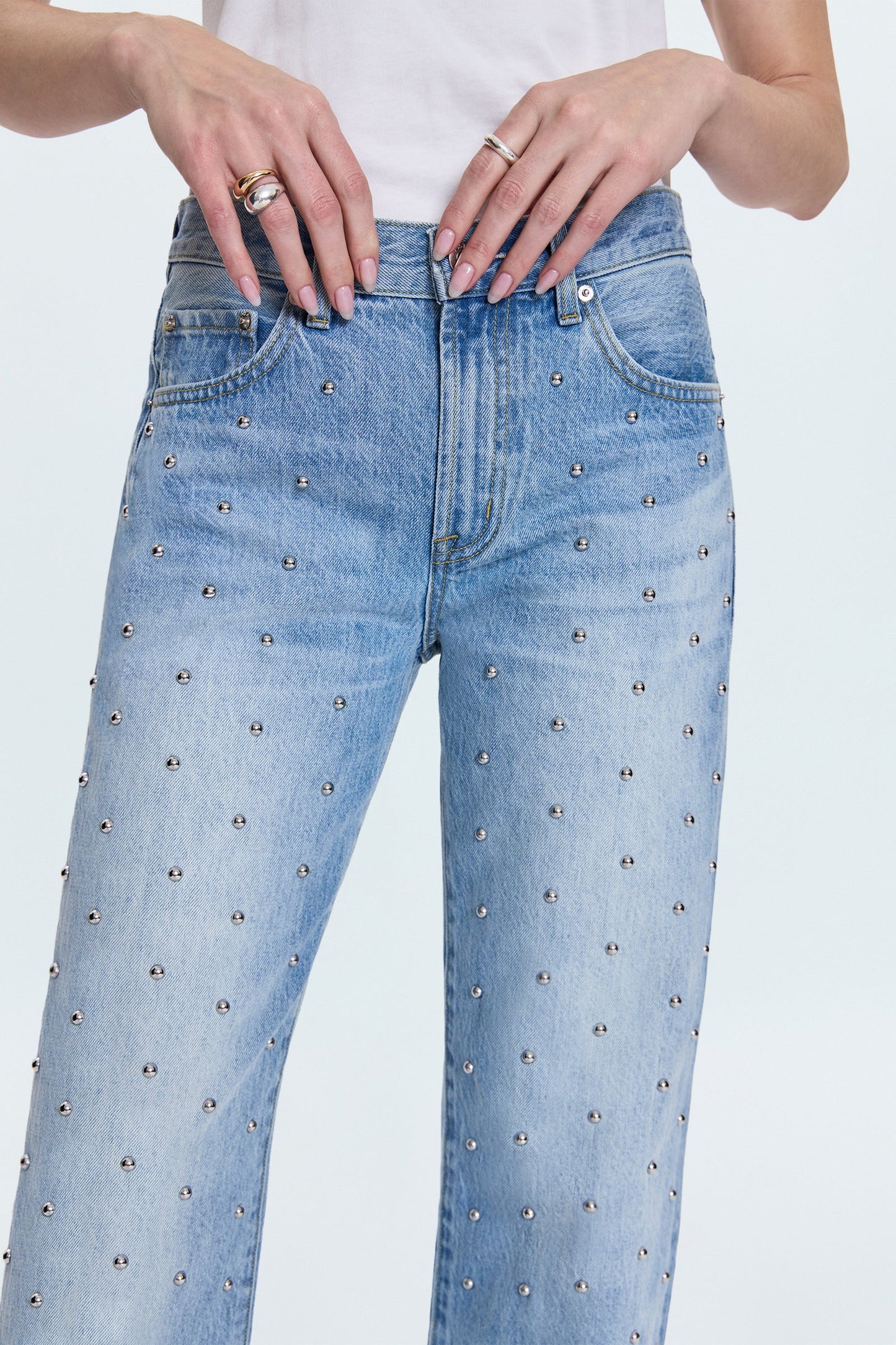 Lexi Mid Rise Bowed Straight Jean | Aries