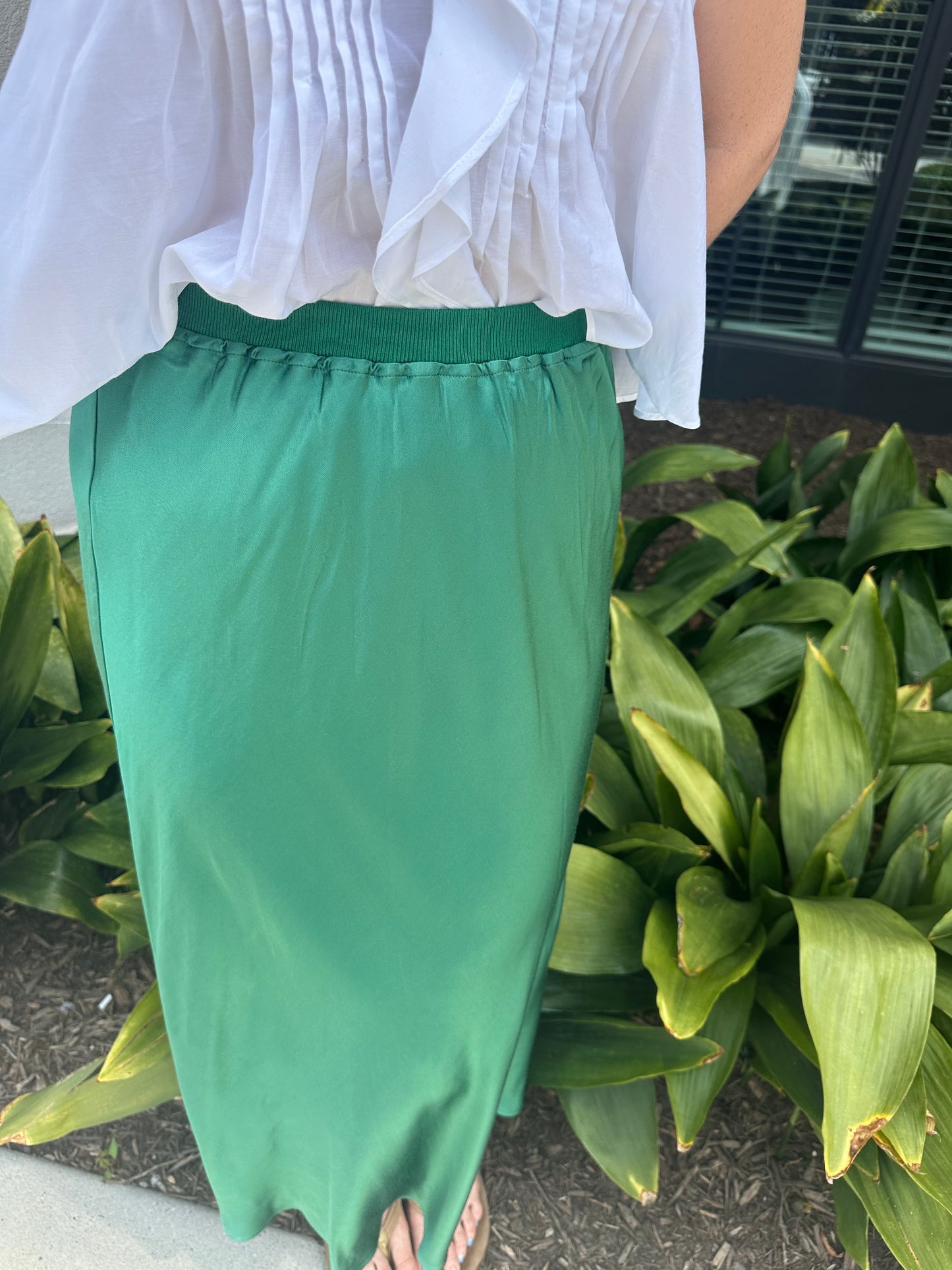 Charlie Satin Skirt | Kelly Green