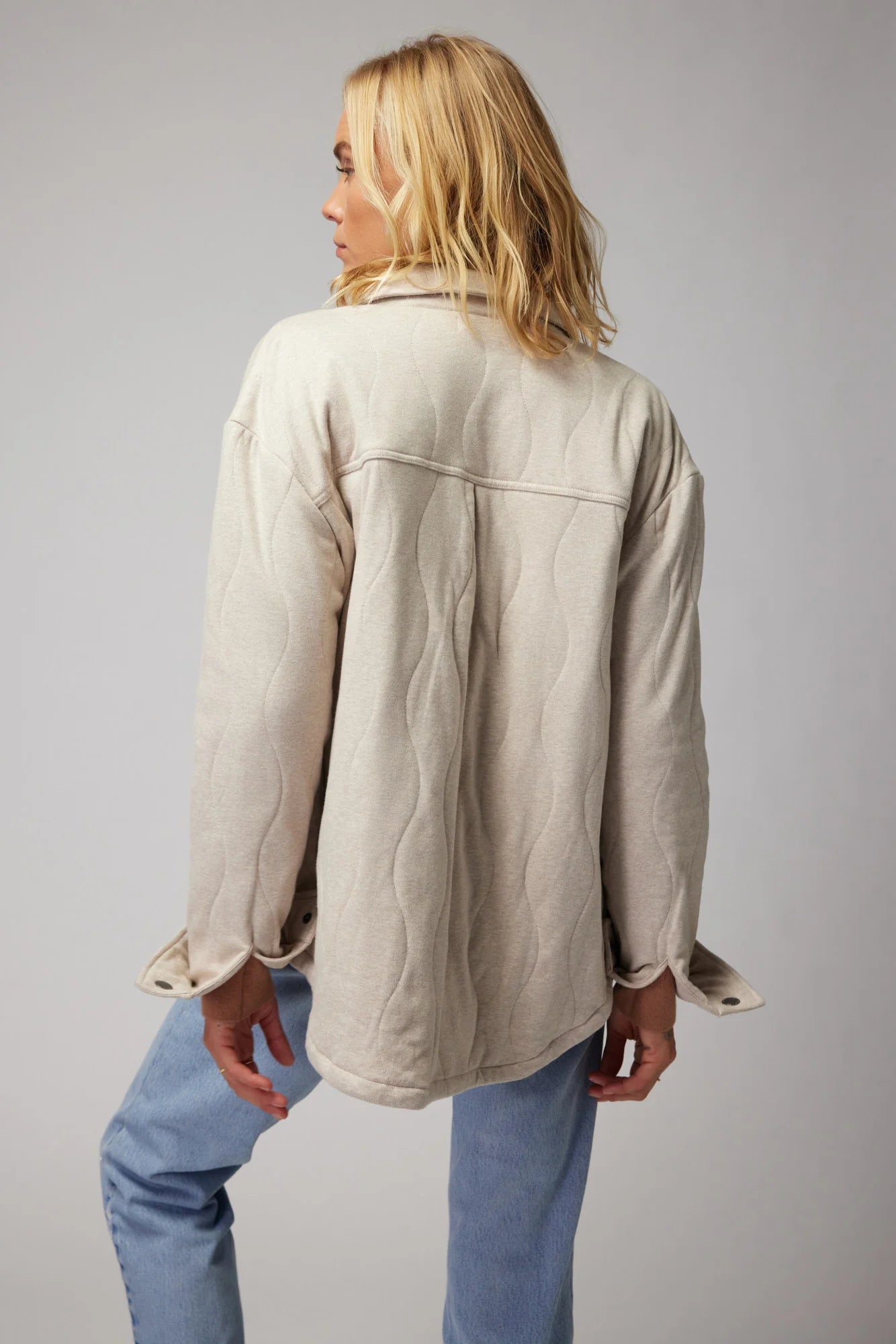 Wave Quilted Shacket| Heather Oatmeal