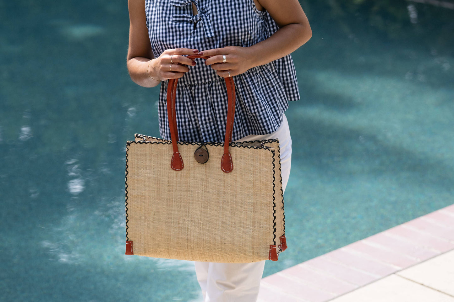 Zafran Solid Straw Market Tote